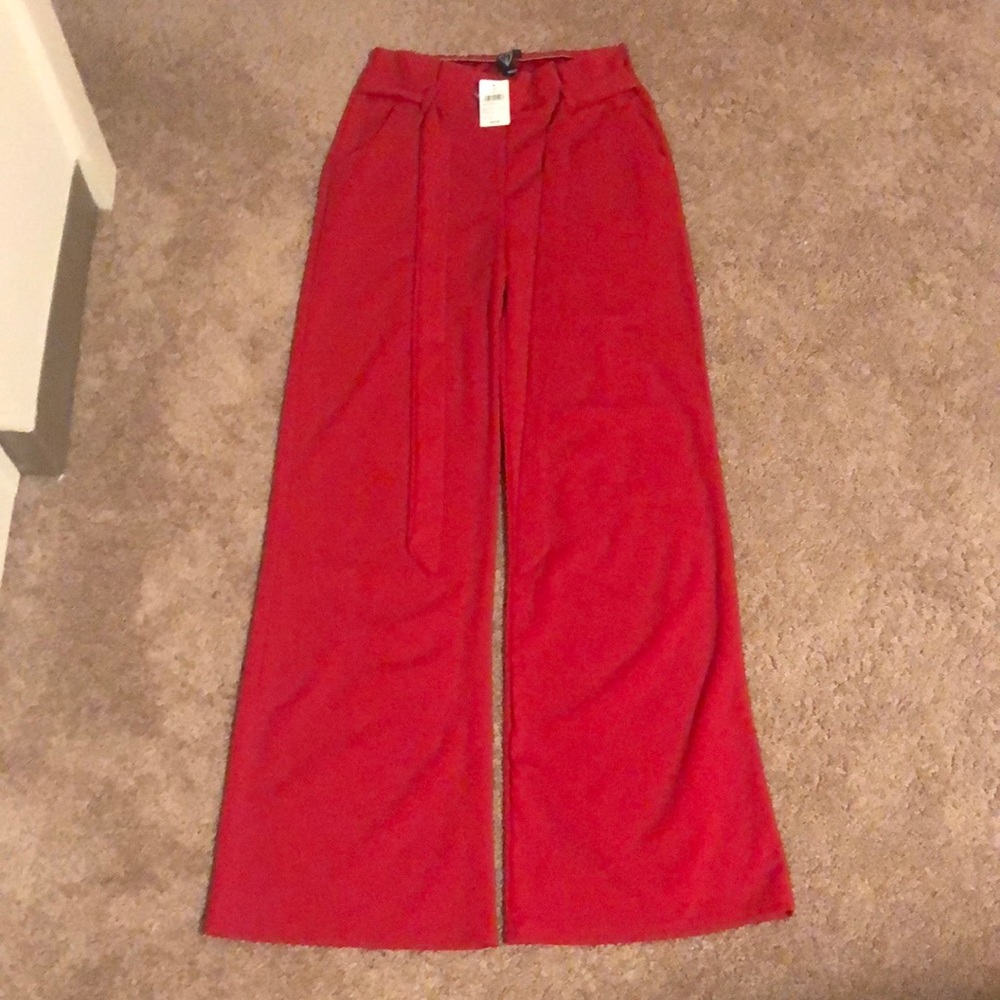 NWT Windsor Tie Waist Paper Bag Pants Red - L
